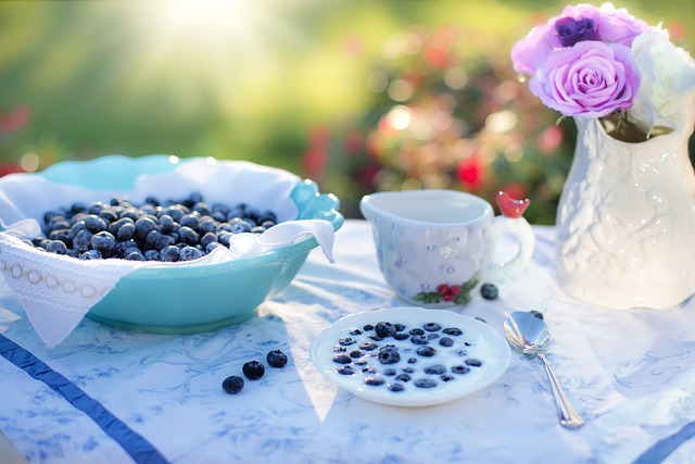 blueberries, milk, breakfast