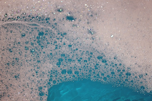 bath water, bath foam, soap bubbles
